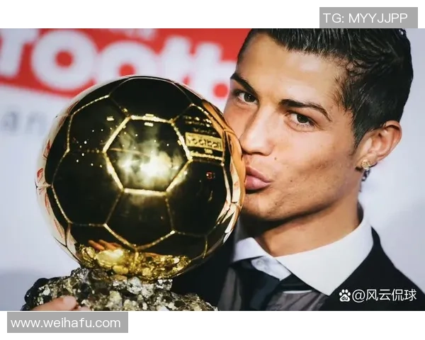 足球巨星命运起伏:从巅峰到低谷的逆袭与挑战 足球巨星命运起伏:从巅峰到低谷的逆袭与挑战